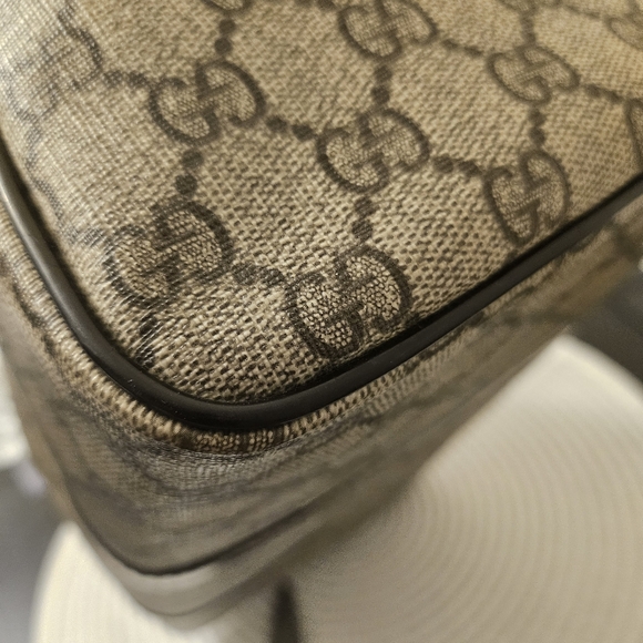 👜 Gucci GG Supreme Boston Satchel - Picture 6 of 15